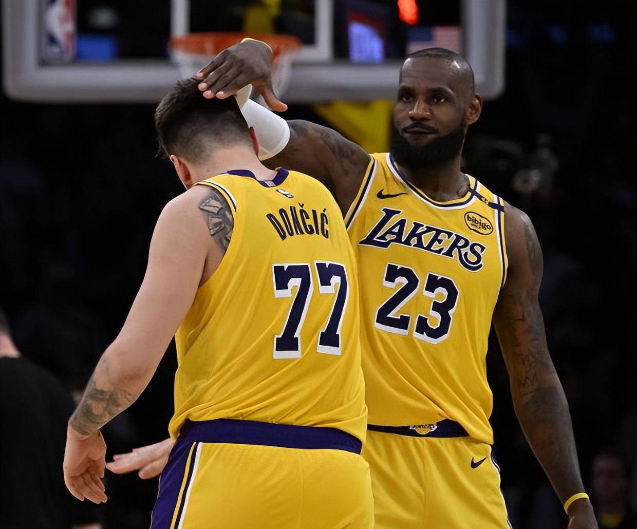 星空体育官方-包含塞尔特人逆袭击败湖人，海沃德发威的词条