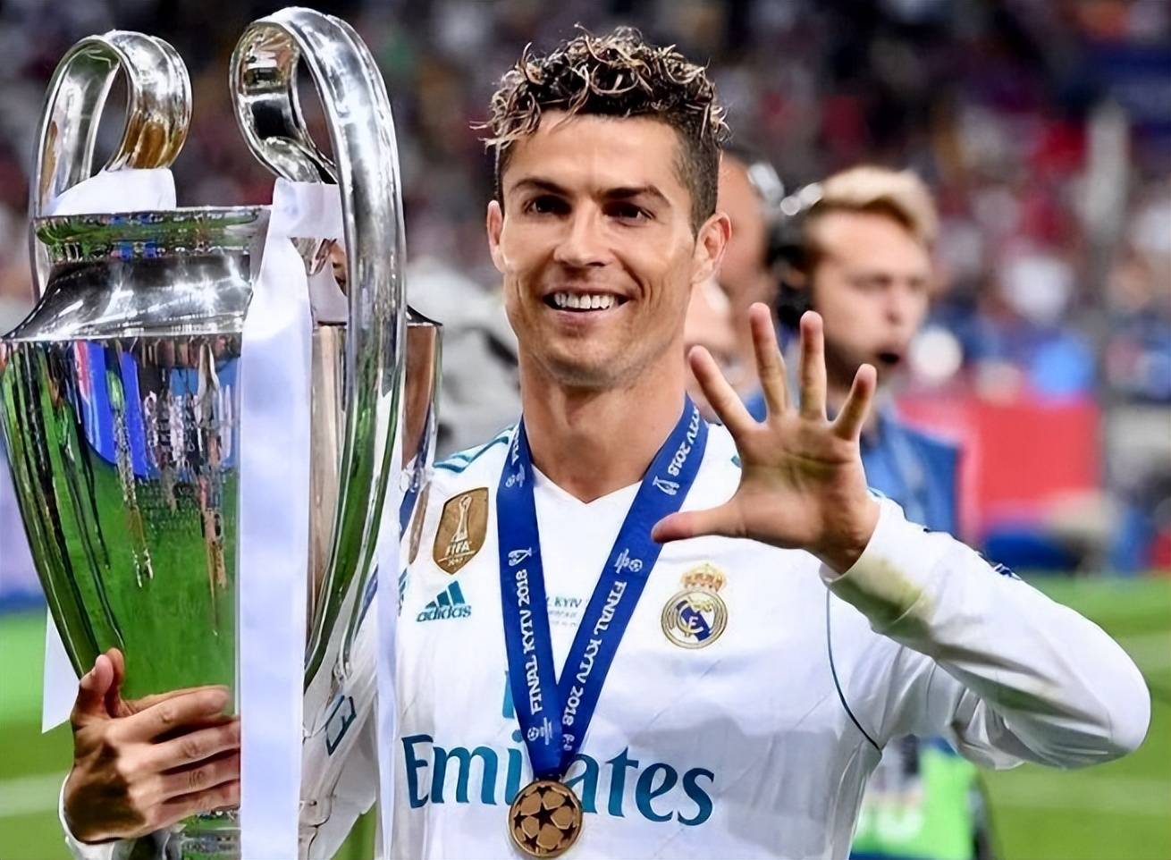 星空体育官方-关于皇家马德里经验丰富，为争夺欧冠冠军努力的信息